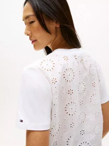 Cropped Embroidered-Back T-Shirt Disponible 2 Colores